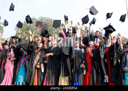 Dhaka, Bangladesh - 08 Décembre, 2019 : préparation de l'étudiant pour la 51ème Assemblée de l'Université de Dhaka (DU) aura lieu 6e à l'Educat Banque D'Images