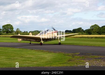 Miles M38 Messinger 2A G-AKBo Banque D'Images