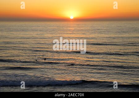 Coucher du soleil de la Californie à San Elijo State Beach Banque D'Images