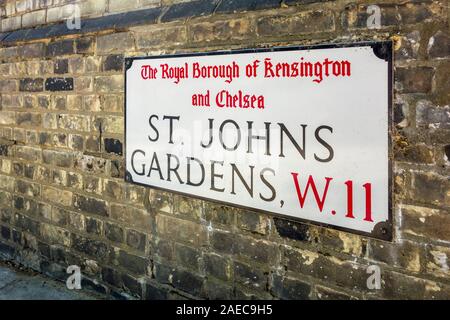 Les Jardins St Johns road sign, nom de Royal Borough de Kensington et Chelsea, London, UK Banque D'Images