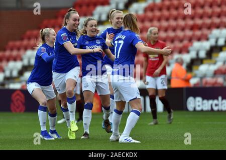 Leigh, UK. Le 08 mai 2019. LEIGH, ANGLETERRE - 8 décembre Femmes Everton célébrer le premier but au cours de la Barclays FA Women's Super League match entre Manchester United et Everton à Leigh Sport Stadium, Leigh le dimanche 8 décembre 2019. (Crédit : Eddie Garvey | MI News) photographie peut uniquement être utilisé pour les journaux et/ou magazines fins éditoriales, licence requise pour l'usage commercial Crédit : MI News & Sport /Alamy Live News Banque D'Images