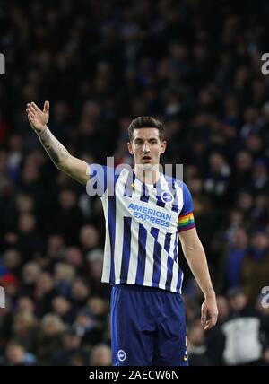 Le Capitaine Lewis Dunk de Brighton au cours de la Premier League match entre Brighton & Hove Albion Wolverhampton Wanderers et à l'Amex Stadium à Brighton. 08 Décembre 2019 Banque D'Images