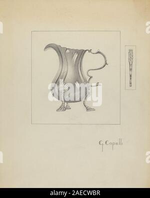 Ce crémier argenté, créé vers 1936 par Giacinto Capelli, montre la construction métallique, bec, poignée, corps arrondi, détails décoratifs et artisanat domestique du début du xxe siècle. Banque D'Images