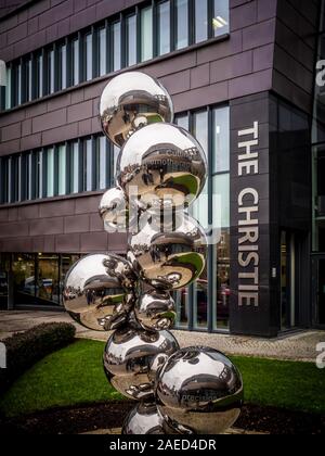 La sculpture à l'extérieur de l'hôpital Manchester UK NHS Christie Banque D'Images