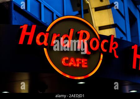 Signe de l'Hard Rock Cafe de Piccadilly Circus, Londres, UK Banque D'Images