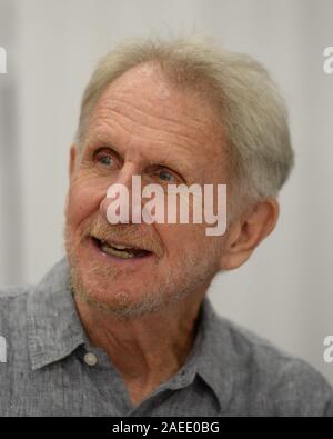 ***PHOTO*** Rene Auberjonois est décédé à 79. MIAMI BEACH, FL - 02 juillet : Rene Auberjonois assiste à Florida Supercon au centre des congrès de Miami Beach le 2 juillet 2016 à Miami Beach, Floride. MPI04/MediaPunch Crédit Banque D'Images