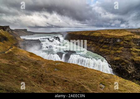 Cascade de Gullfoss en Islande à l'automne (automne) saison Banque D'Images