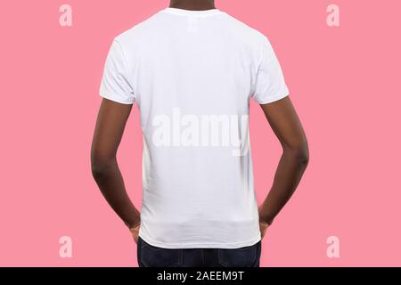 African American man en blanc blanc T-shirt maquette retour Banque D'Images