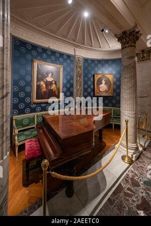 L'intérieur du Museo Teatrale alla Scala (SCALA Museum), un musée et une bibliothèque théâtrale jointe à la Scala de Milan, en Italie. Banque D'Images