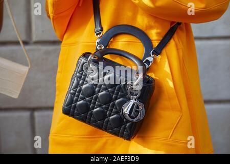 sac dior jaune
