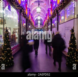 La Royal Arcade sur Bond Street à Mayfair, Londres Banque D'Images