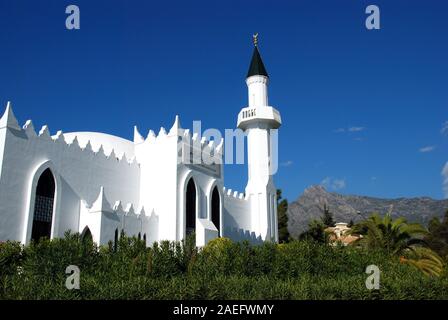 Vue du Roi Abdul Aziz Al Saoud (Mosquée Mezquita del Rey Abdul Aziz Al Saoud), Marbella, Costa del Sol, la province de Malaga, Andalousie, Espagne, Europe Banque D'Images