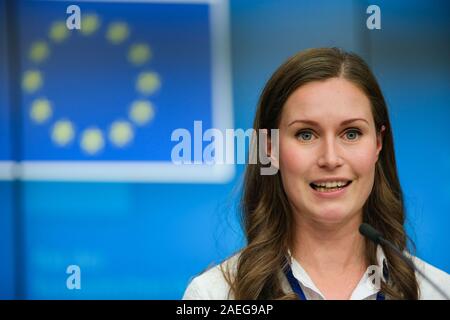 (191209) -- Bruxelles, le 9 décembre 2019 (Xinhua) -- File photo prise le 20 septembre 2019 illustre Ministre finlandais des transports et communications Sanna Marin assister à une conférence de presse de l'UE Conseil Transport, télécommunications et énergie à Bruxelles, Belgique. La Parti social-démocrate (SDP), l'un des cinq partis qui forment le gouvernement de coalition, le dimanche a 34 ans d'être marin Sanna, le plus jeune premier ministre du pays. Marin, qui est actuellement ministre finlandais des transports et des Communications, a remporté plus de Antti Lindtman, l'athlète de 37 ans et président de la social-démoc Banque D'Images