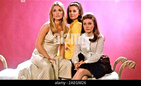 Vallée DES POUPÉES 1967 20th Century Fox Film avec de gauche à droite : Sharon Tate,Barbara Parkins, Patty Duke Banque D'Images