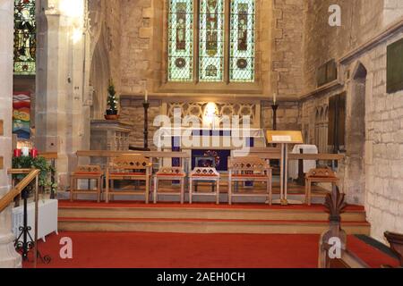 Saint Michel et tous les Anges, Hathersage, Derbyshire, Angleterre.L'église remonte au 14e siècle et est maintenant un bâtiment classé grade 1. Banque D'Images