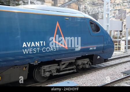 Liverpool, Royaume-Uni. 9Th Mar, 2019. Avanti Côte Ouest train à la gare de Lime Street après la prise en charge de Virgin Trains pour exécuter le service de Liverpool à Londres Euston. Société mère Avanti Premier Rail dit qu'ils vont doubler la fréquence des trains à deux par heure. Credit : Ken biggs/Alamy Live News Banque D'Images