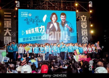 Élection 2020 Taiwan : Gagnez de Taïwan. Le président candidat Tsai Ing-Wen à Taipei Sancheong réunion. Avec elle, le candidat à l'élection législative, Yu Tian Banque D'Images