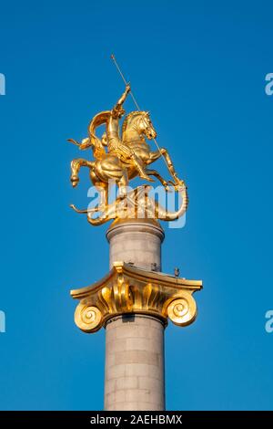 Monument de la liberté Saint Georges tuant le dragon dédiée à la liberté et l'indépendance de la nation géorgienne. Tbilissi. Banque D'Images