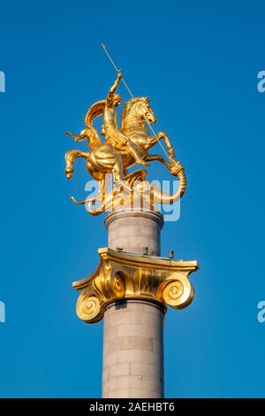 Monument de la liberté Saint Georges tuant le dragon dédiée à la liberté et l'indépendance de la nation géorgienne. Tbilissi. Banque D'Images