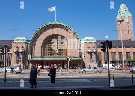 Vue extérieure de la gare ferroviaire de Rautatieasema à Helsinki, Finlande, Scandinavie, Europe Banque D'Images