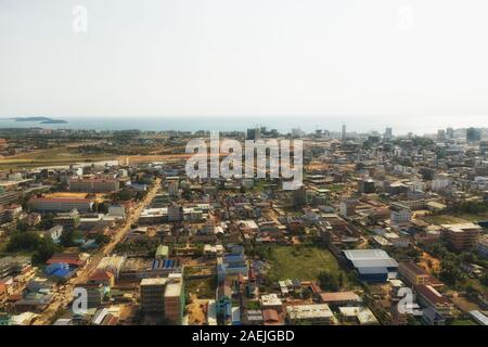 En été, la ville de Sihanoukville Cambodge drone abattu Banque D'Images