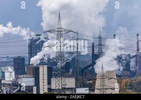 Vue sur le nord de l'Essen, à Bottrop, RWE énergétique de déchets Carnap, cokerie Prospérer à Bottrop, Banque D'Images