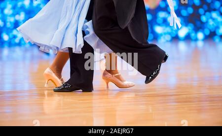 La femme et l'homme latino danse danseur international Banque D'Images