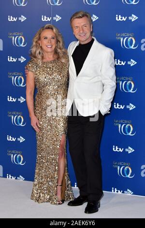 Londres, Royaume-Uni. 09Th Dec, 2019. Jayne Torvill et Christopher Dean assister à lancer pour la toute nouvelle série de danse sur glace, à la danse sur glace studio, studios ITV, Hemel Hempstead, Royaume-Uni - 9 décembre 2019 Credit : Nils Jorgensen/Alamy Live News Banque D'Images