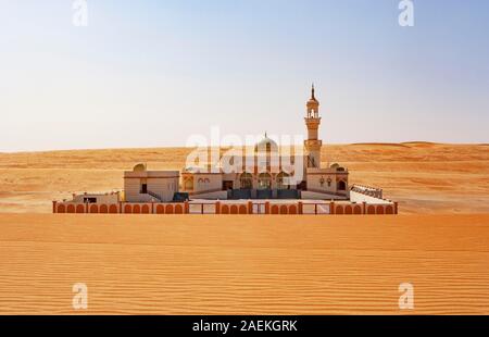 Mosquée dans le désert, le désert Wahiba Sands Rimal, Oman Banque D'Images