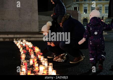 Riga / Lettonie - 30 novembre 2019 : Le 78e anniversaire de la destruction par les Nazis et collaborateurs lettons des prisonniers du ghett Riga Banque D'Images