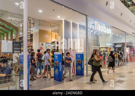 Kuala Lumpur, Malaisie - Décembre 9,2019 : première boutique Taobao par Lumahgo lancé par groupe d''Alibaba dans MyTOWN Shopping Centre. Banque D'Images