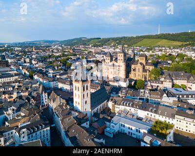 Antenne de Trèves vue panoramique. Trèves est une ville sur les rives de la Moselle en Allemagne Banque D'Images