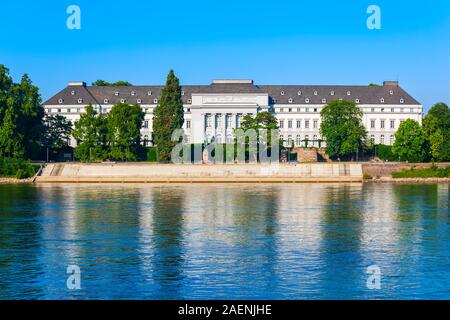 Palais électoral ou Kurfurstliches Schloss était residence de l'archevêque et électeur de Trèves à Coblence, Allemagne Banque D'Images