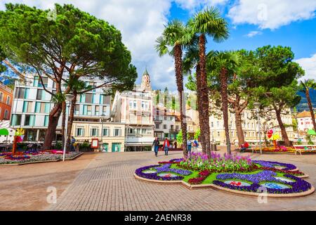 Parc public du centre-ville de Merano. Merano ou Meran est une ville de la province du Tyrol du Sud en Italie du nord. Banque D'Images