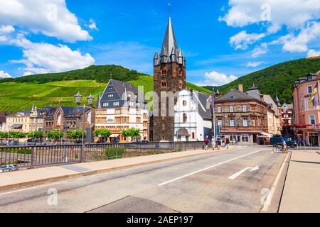 BERNKASTEL KUES, ALLEMAGNE - 28 juin 2018 : maisons traditionnelles à Bernkastel Kues sur la Moselle, Allemagne Banque D'Images