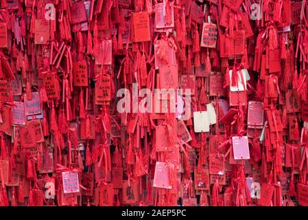 8 mars 2019 : Lucky Charm jetons au Temple de Confucius, Jianshui, Province du Yunnan, Chine Banque D'Images