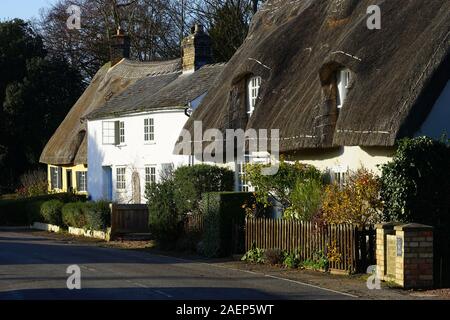 Chaumières attrayant dans la rue à Foxton, Cambridgeshire Banque D'Images