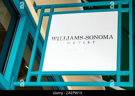 Vero Beach Florida, Vero Beach Outlets, centre commercial extérieur, shopping, Williams Sonoma, magasin, cuisine ustensiles de cuisine articles de maison, panneau, extérieur, FL190920061 Banque D'Images