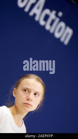 Madrid, Espagne. Dec 10, 2019. 10 décembre 2019, l'Espagne, Madrid : Greta climat suédois Thunberg, activiste, s'assied à un événement à la Conférence des Nations Unies sur le changement climatique. Dpa : Crédit photo alliance/Alamy Live News Banque D'Images