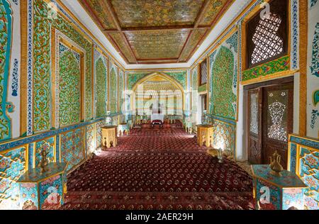 Salle du trône à l'intérieur de Kunya Ark, citadelle, Itchan-Kala, Khiva, Ouzbékistan, l'Asie centrale Banque D'Images