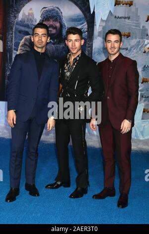 9 décembre 2019, Los Angeles, CA, USA : LOS ANGELES - Oct 9 : Joe Jonas, Nick Jonas, Kevin Jonas au ''Jumanji : The Next Level'' en première mondiale au théâtre chinois de Grauman, IMAX le 9 décembre 2019 à Los Angeles, CA (crédit Image : © Kay Blake/Zuma sur le fil) Banque D'Images