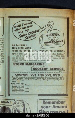 Une annonce pour Stork magarine dans le magazine Woman's Illustrated (17 juin 44): Un morceau de répliques de souvenirs de la seconde Guerre mondiale de la Grande-Bretagne des années 1940. Banque D'Images
