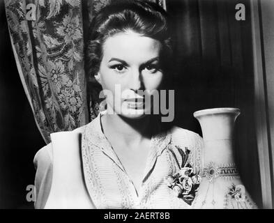 Silvana Mangano, Portrait publicitaire pour le film, "l'or de Naples" (Italien : L'oro di Napoli), Ponti-De Laurentiis Cinematografica, Paramount Pictures Corporation, distributeurs d'Amérique, 1954 Banque D'Images