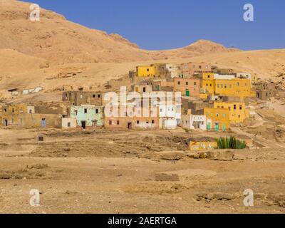 Vieux Village de Qurna à Louxor, Egypte Banque D'Images