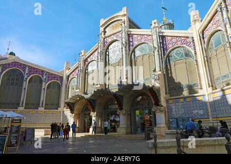 VALENCIA, Espagne - NOVEMER 27, 2019 : extérieur de Mercat Central (marché central) de Valence, Espagne Banque D'Images