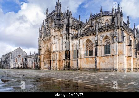 Vue aérienne de la chapelle inachevée et le monastère de Batalha Banque D'Images