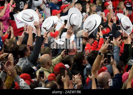 Hershey, Pennsylvanie, USA. 10 Décembre, 2019. Le Président américain Donald Trump et le vice-président Mike Pence retour à New York pour une grande campagne Keep America un rassemblement à la Giant Center, à Hershey, PA, le 10 décembre 2019. Credit : OOgImages/Alamy Live News Banque D'Images