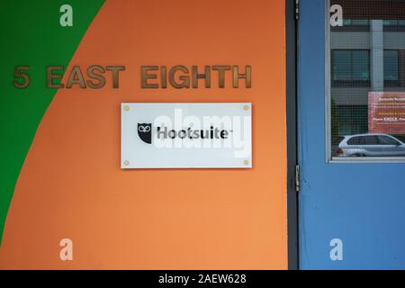 Le panneau d'entrée de la société canadienne de gestion des médias sociaux Hootsuite's Headquarters à Vancouver, en Colombie-Britannique, vu le 12 octobre 2019. Banque D'Images