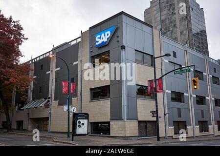 Extérieur du bureau SAP de Vancouver. SAP se est une société allemande de logiciels d'entreprise qui se concentre sur la gestion des opérations commerciales et des relations avec la clientèle. Banque D'Images