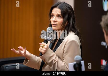 Juliette Binoche dans le cadre d'un groupe de discussion lors de la 4e International Film Festival et Prix à Macao Macao le centre culturel. Macao, l'utilisation dans le monde entier 09.12.2019 | Banque D'Images